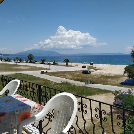 Thomas Vrasna Close To The Sea Esterno foto